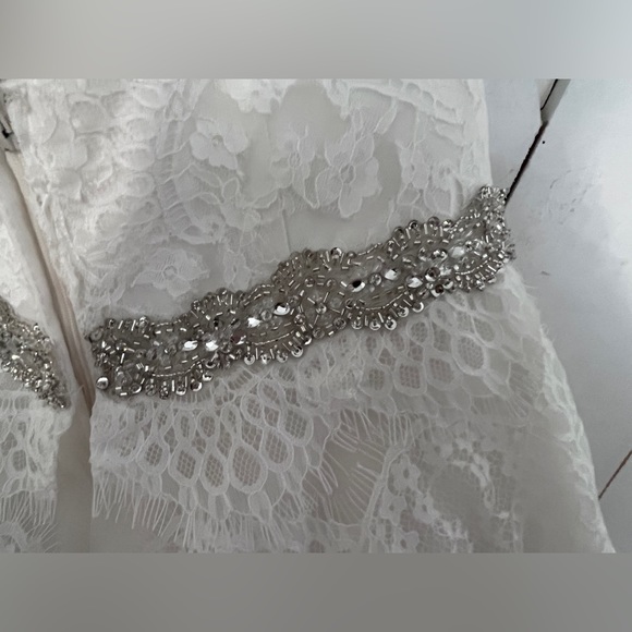 BNWT Lace Wedding Dress - Picture 4 of 5